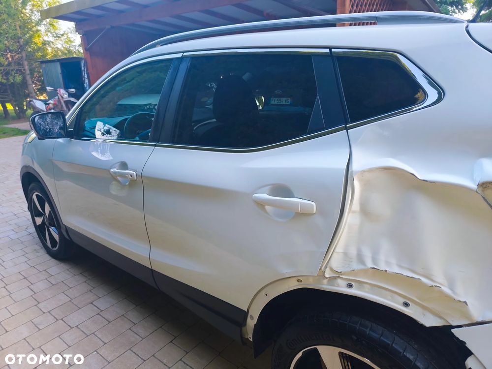 Nissan Qashqai 1.5 dCi N-Connecta - 9