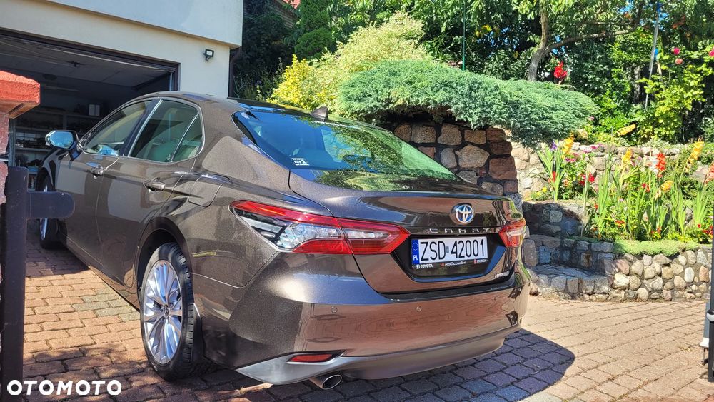 Toyota Camry 2.5 Hybrid Executive CVT - 8