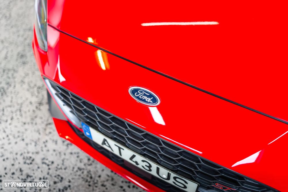 Ford Focus 2.3 EcoBoost S&S ST c/ Pack Estilo - 31