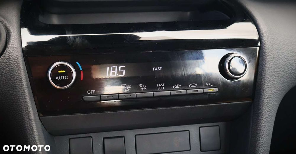 Toyota Yaris Cross - 25