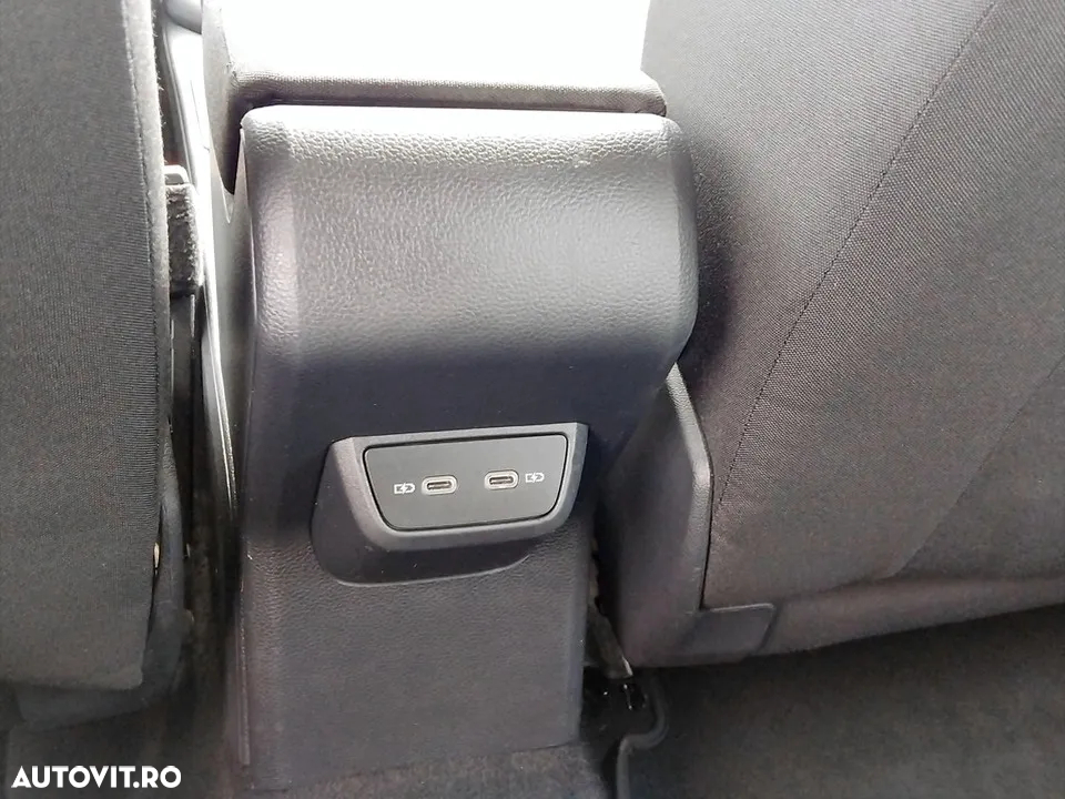 Volkswagen Polo 1.0 TSI DSG Style - 24