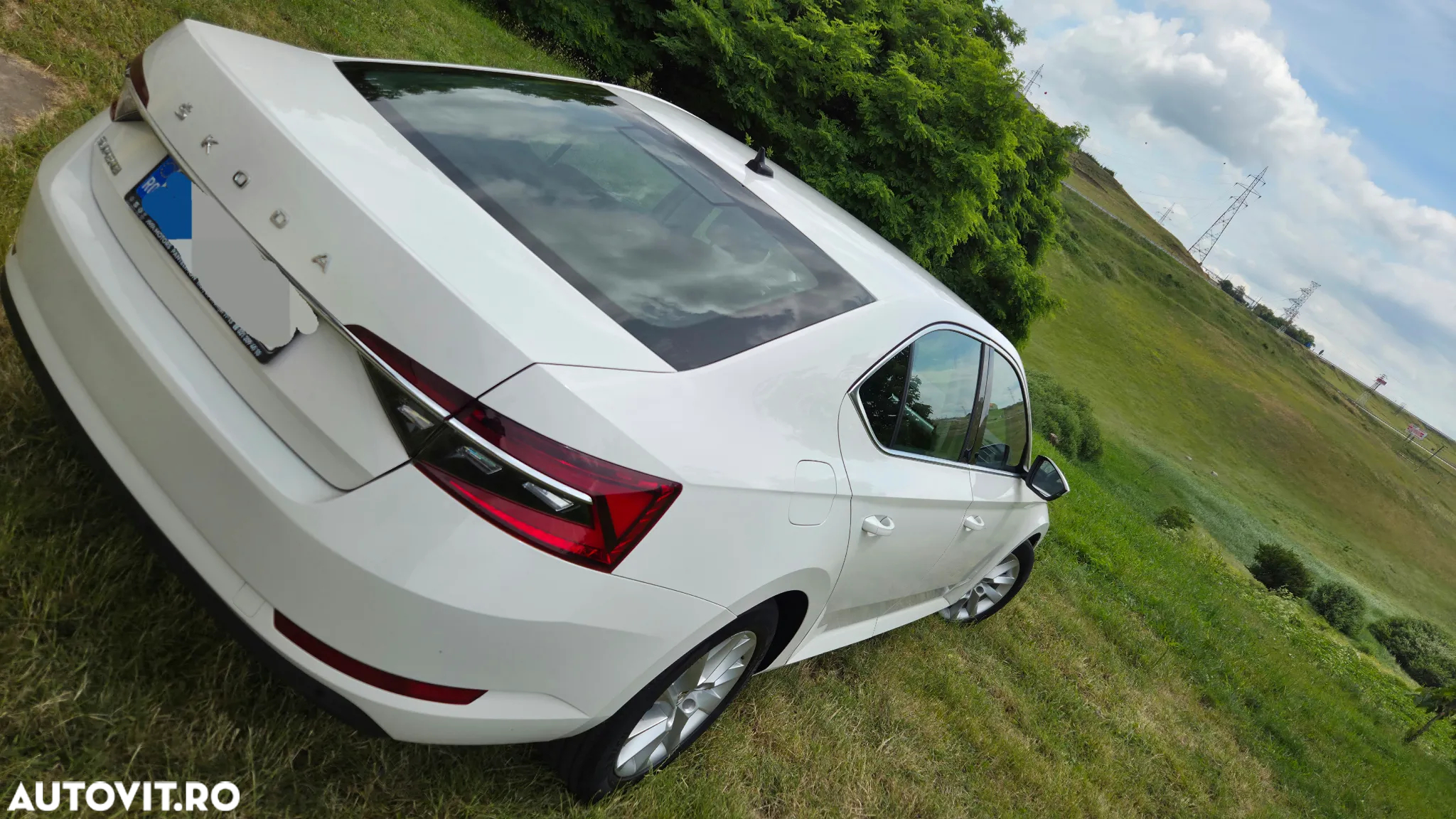 Skoda Superb 2.0 TDI Style - 20