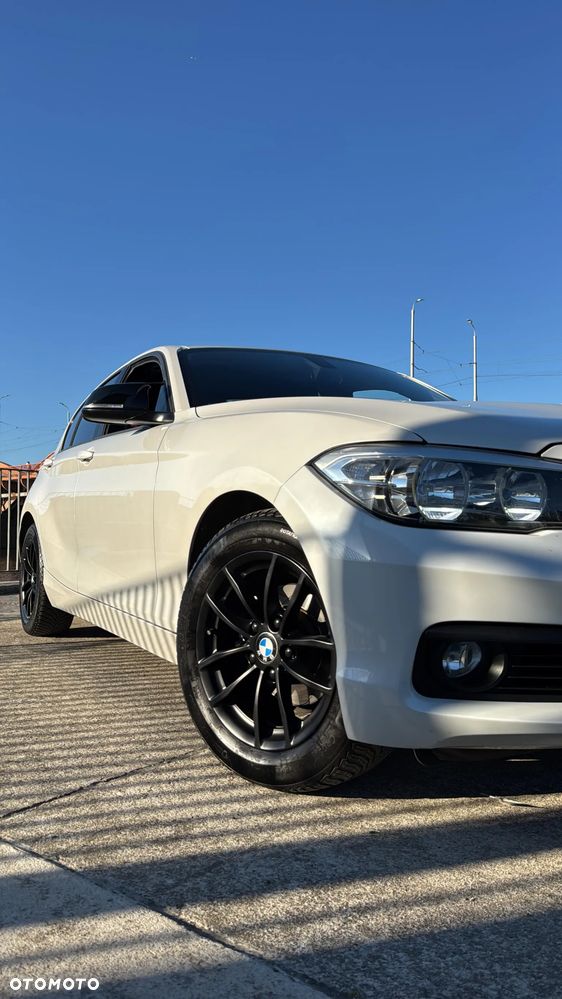 BMW Seria 1 118d Sport Line - 3