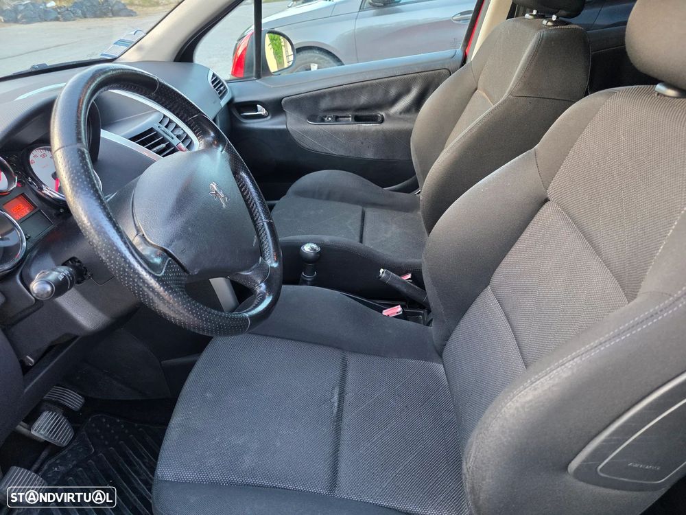 Peugeot 207 1.4 16V Sport - 10