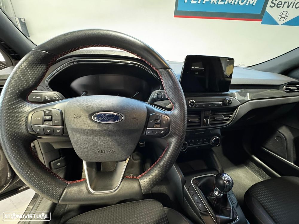 Ford Focus 1.0 EcoBoost MHEV ST-Line - 20