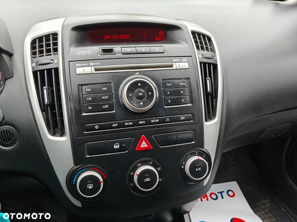 Hyundai i30 i30cw 1.6 CRDi Edition Plus - 17