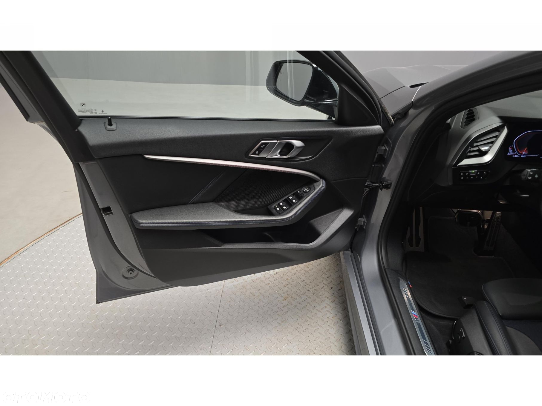 BMW Seria 1 - 17