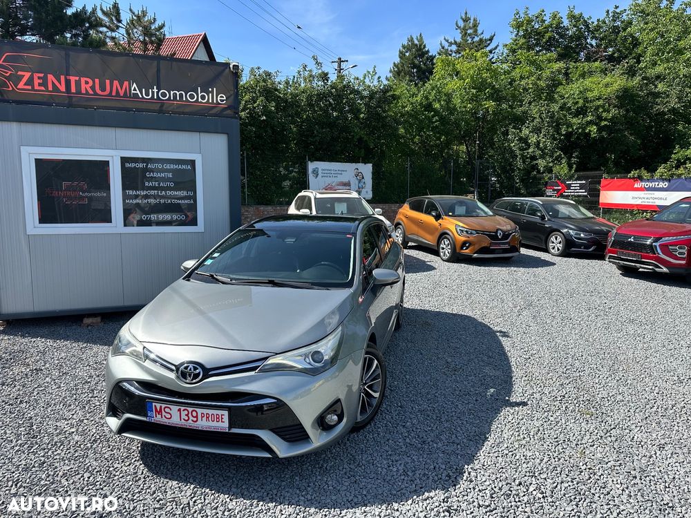 Toyota Avensis 2.0 D-4D Executive - 1