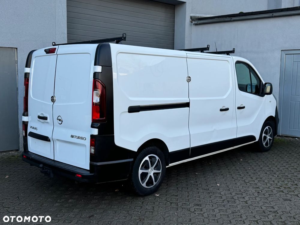 Opel Vivaro - 12