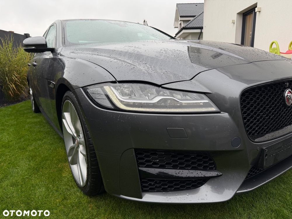 Jaguar XF - 3