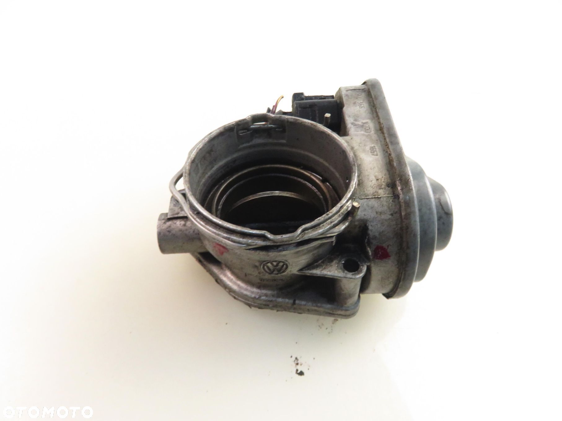 PRZEPUSTNICA AUDI A3 2.0 TDI  038128063G - 1