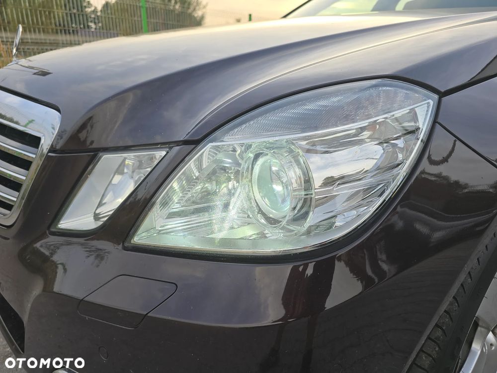 Mercedes-Benz Klasa E 200 CGI BlueEffICIENCY Avantgarde - 16