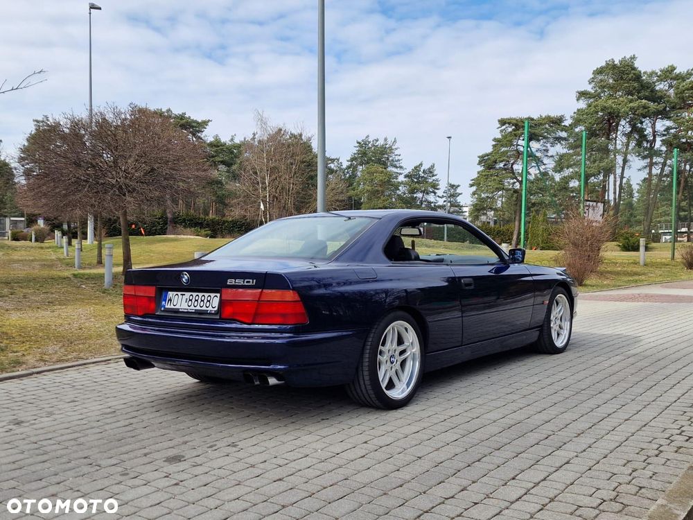 BMW Seria 8 - 12