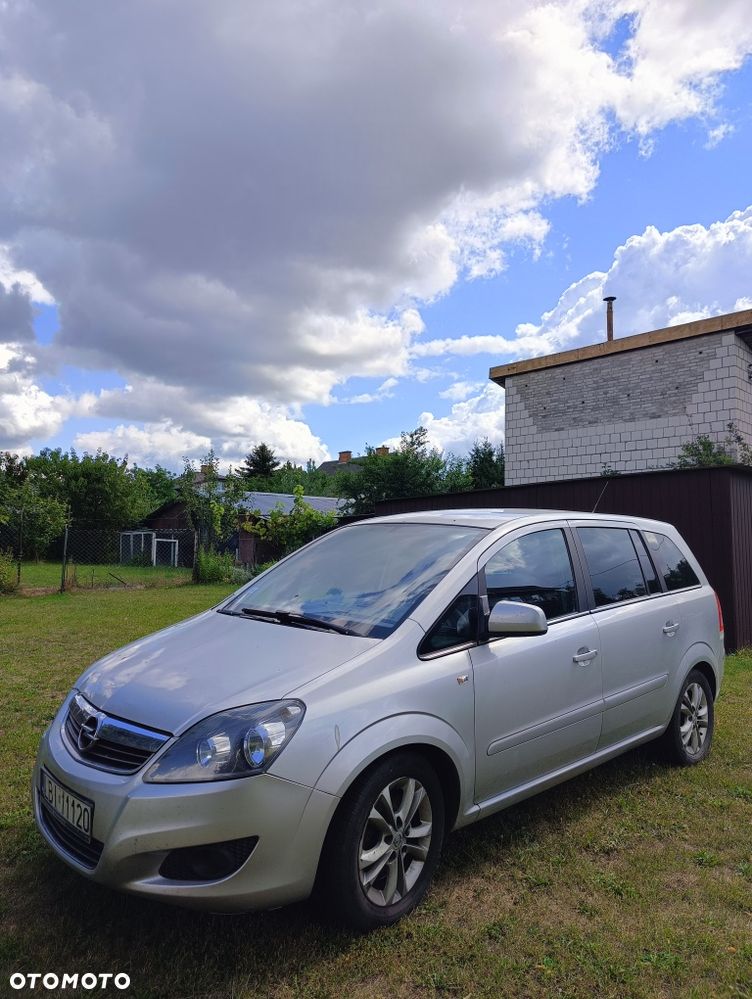 Opel Zafira - 3