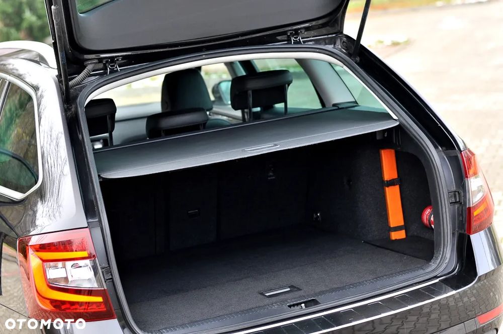 Skoda Octavia 1.6 TDI Premium Edition - 22