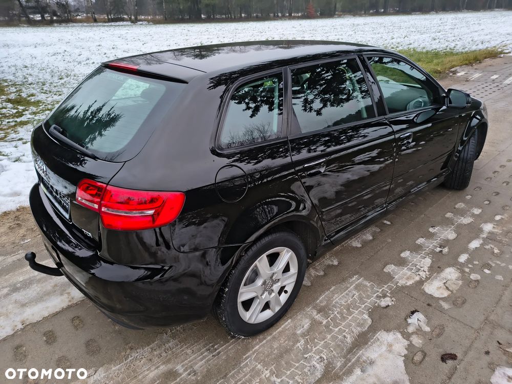 Audi A3 Sportback 1.6 TDI DPF Ambition - 17