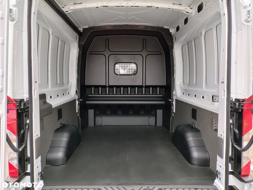 Ford Nowy Transit - 6