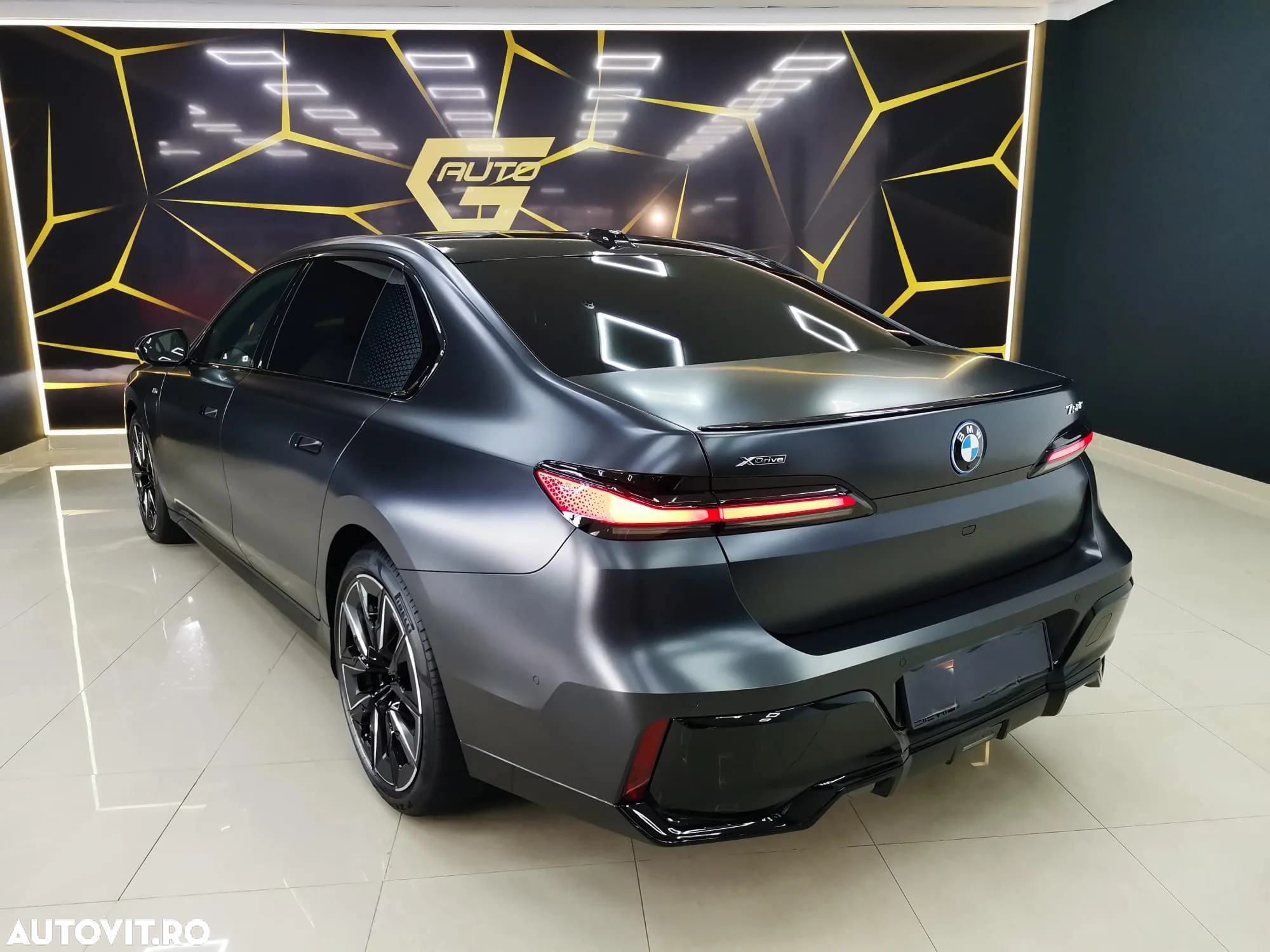 BMW Seria 7 750e xDrive AT PHEV - 33