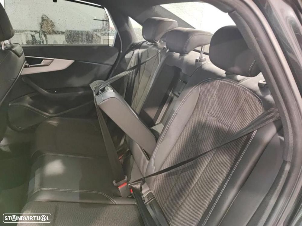 Audi A4 35 TDI S line S tronic - 5