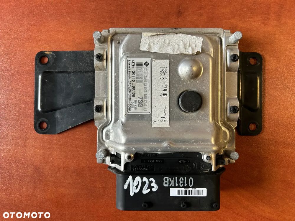 Komputer sterownik silnika ECU Hyundai I30 39112-2B125 - 1