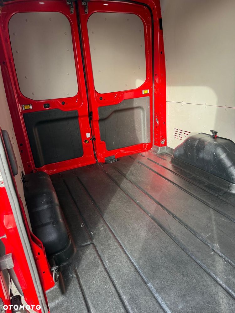 Ford Transit - 8