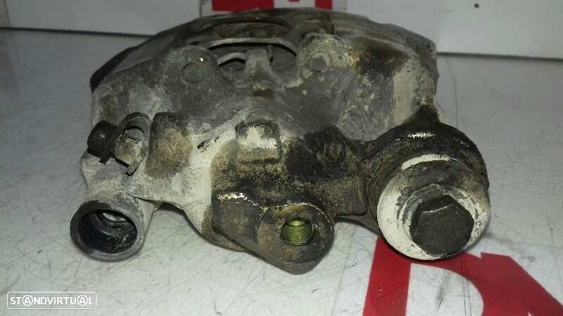 PINÇA TRAVÃO TRASEIRA DIREITA PEUGEOT 406 COUPÉ 1997 - 4