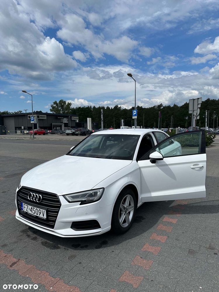 Audi A3 Limousine 35 TFSI S tronic - 5