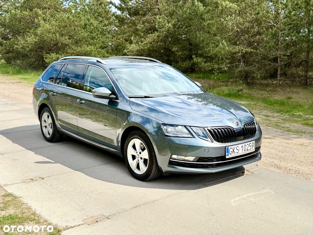 Skoda Octavia 2.0 TDI Edition DSG - 1