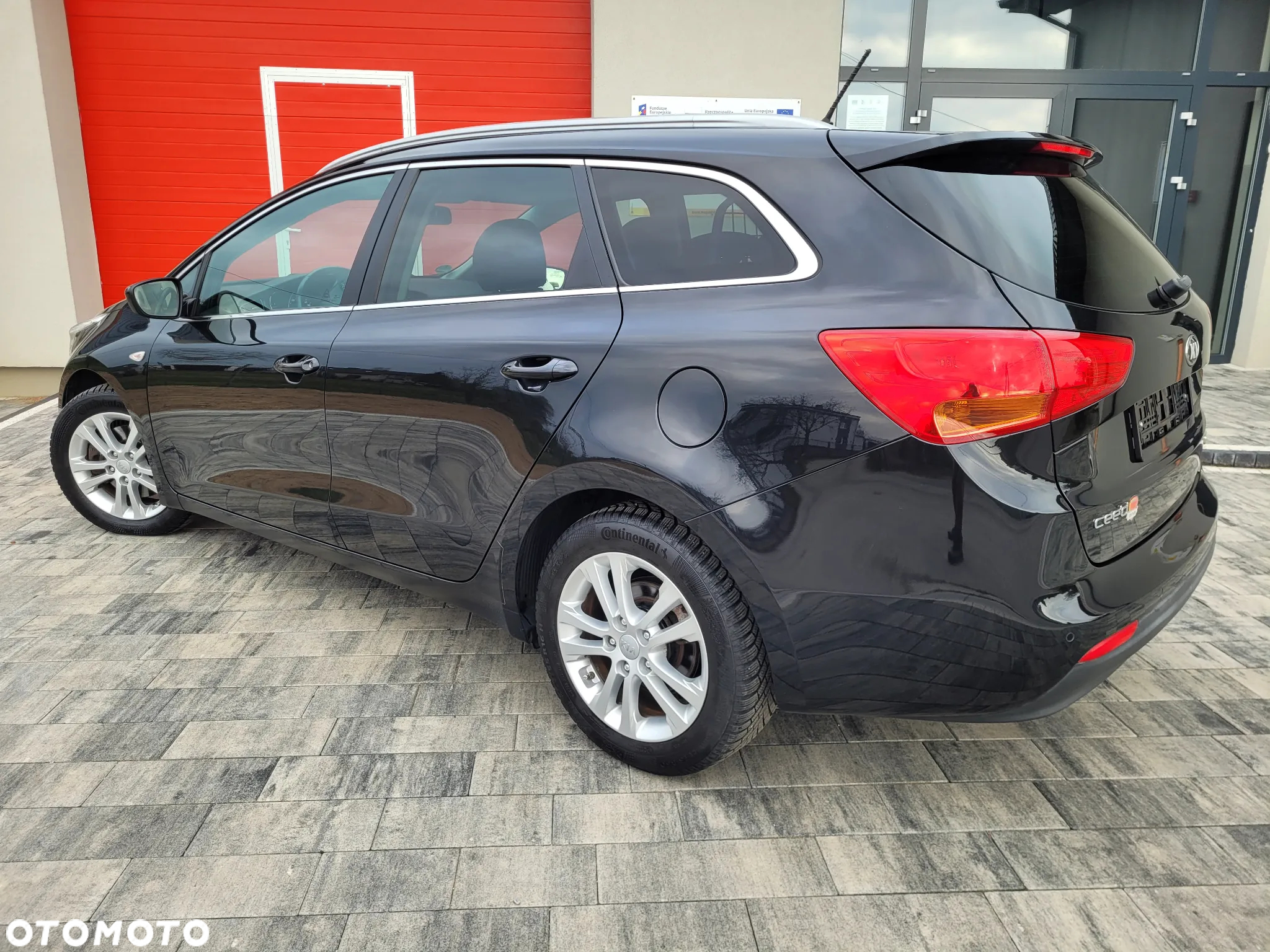 Kia Ceed 1.6 CRDi 128 ISG SW Dream Team Edition - 11