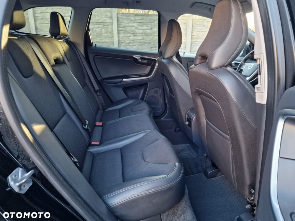 Volvo XC 60 D4 Drive-E Summum - 18