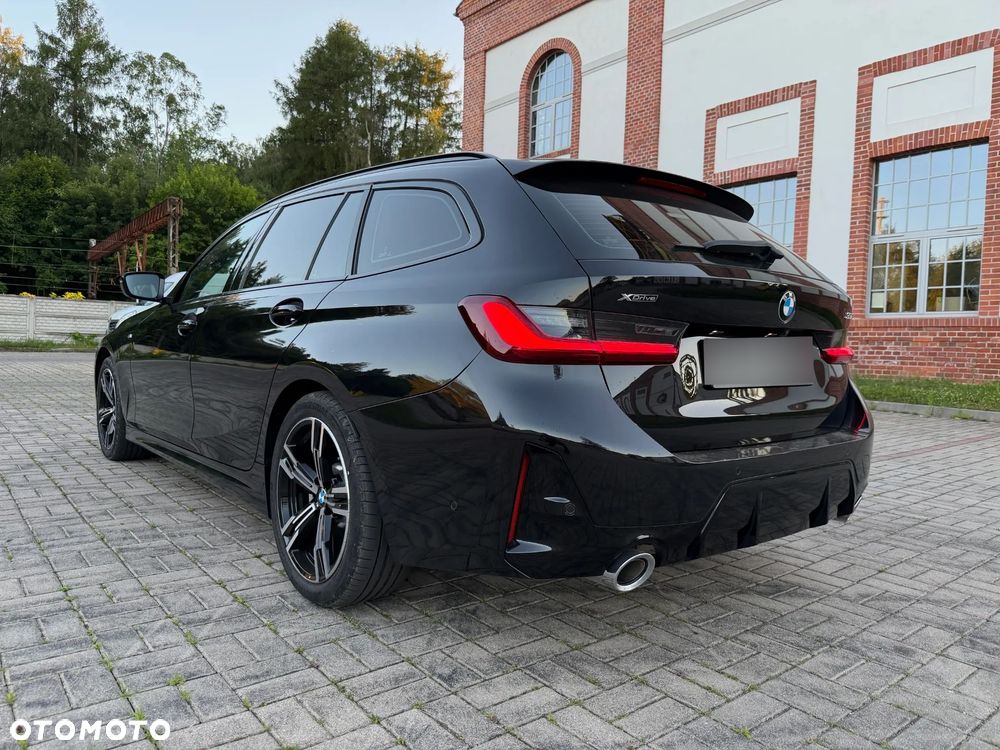 BMW Seria 3 330i xDrive M Sport - 16