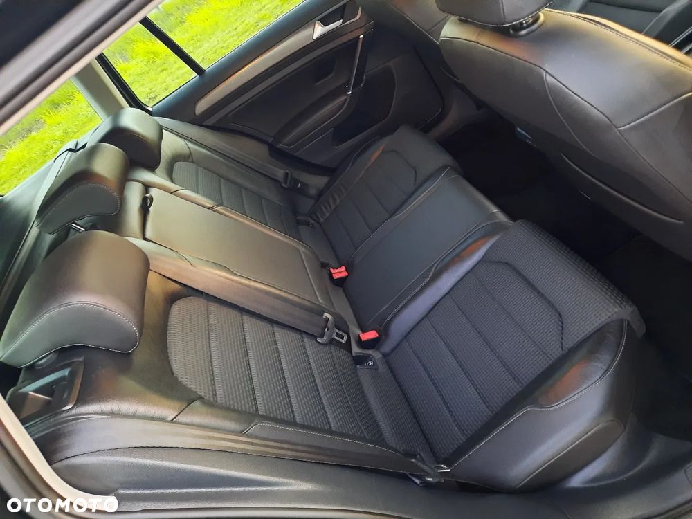Volkswagen Golf 1.6 TDI BMT Comfortline - 22