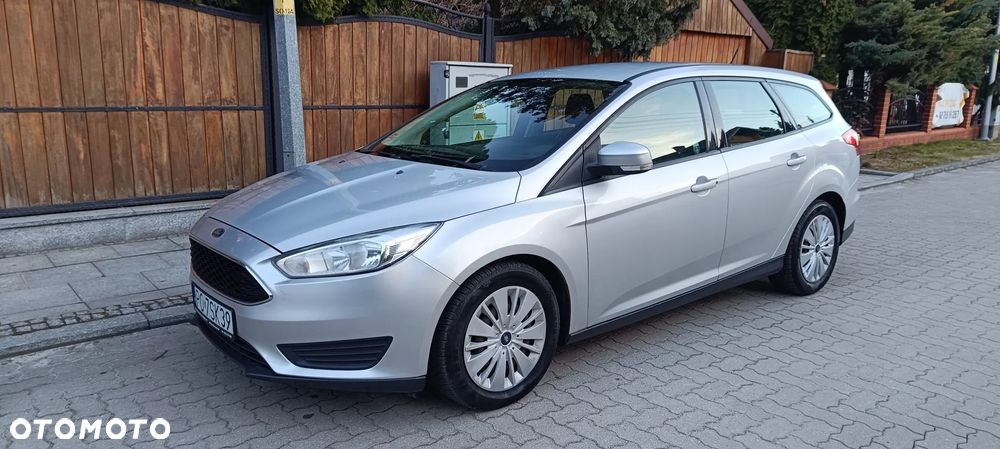 Ford Focus 1.5 TDCi SYNC Edition - 3