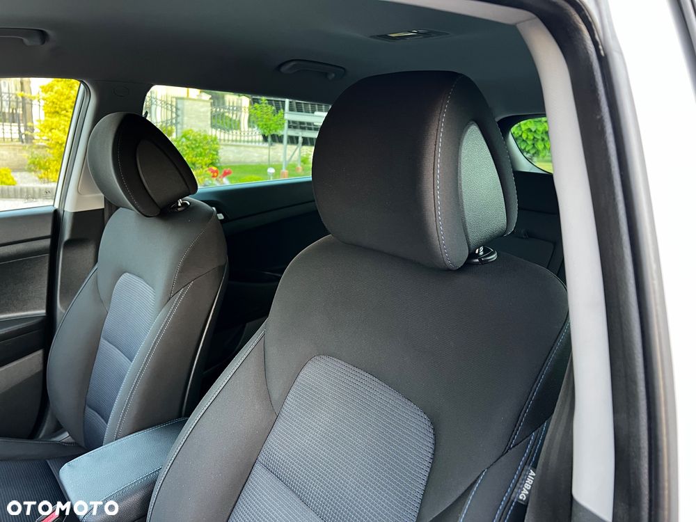 Hyundai Tucson blue 1.6 GDi 2WD Navi - 23