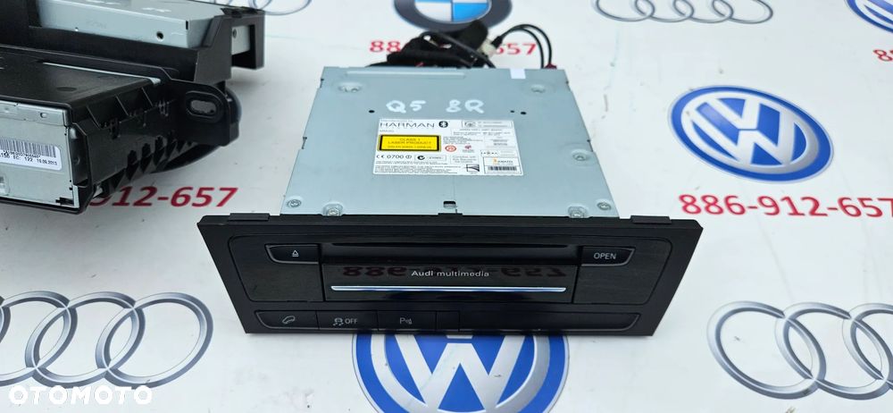 Audi Q5 8R EKRAN WYŚWIETLACZ MONITOR MMI NAWIGACJI 8R0919604A  JEDNOSTKA STACJA MULTIMEDIA MMI HARMAN 8R1035746D  TUNER RADIA MMI  4G0035082G  STEROWNIK KAMERY COFANIA 8R0907441A  STELAŻ MODULÓW 8R0035209B - 5