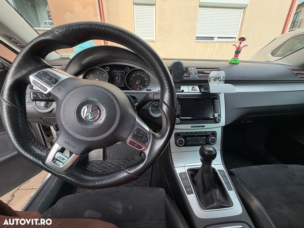 Volkswagen Passat 2.0TDI Highline DPF 4Motion - 15