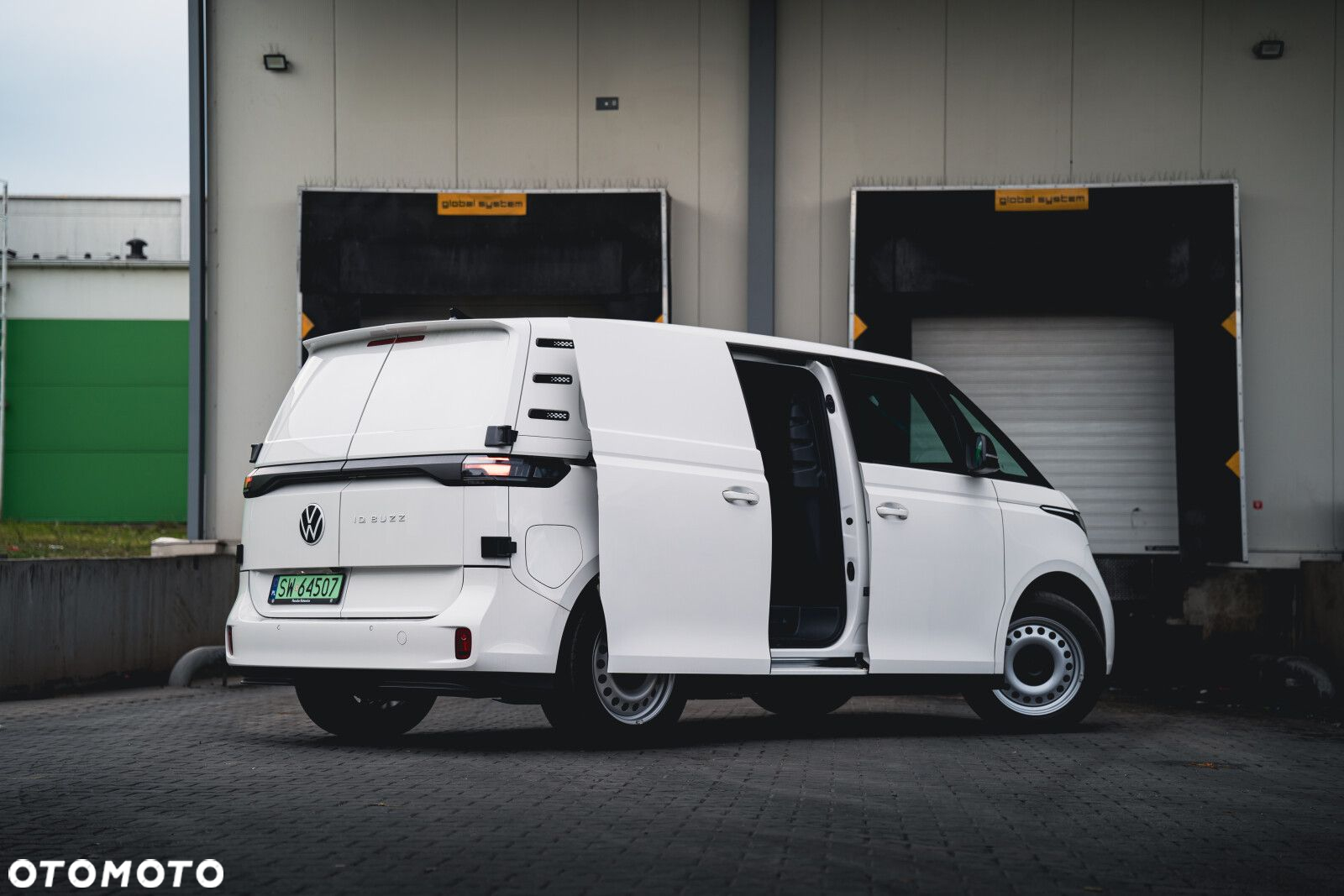 Volkswagen ID. Buzz Cargo L1 204 KM - 12