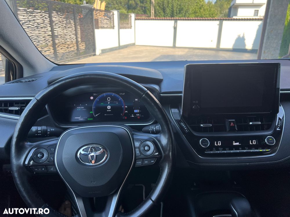 TOYOTA Corolla 2023 — imagine 24