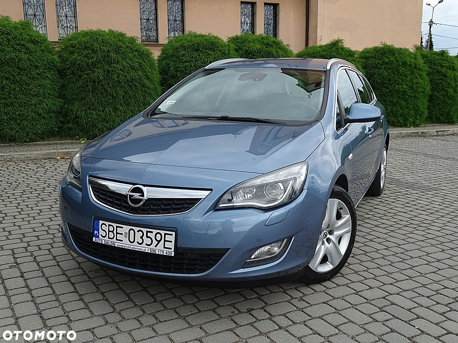 Opel Astra IV 1.4 T Cosmo - 13