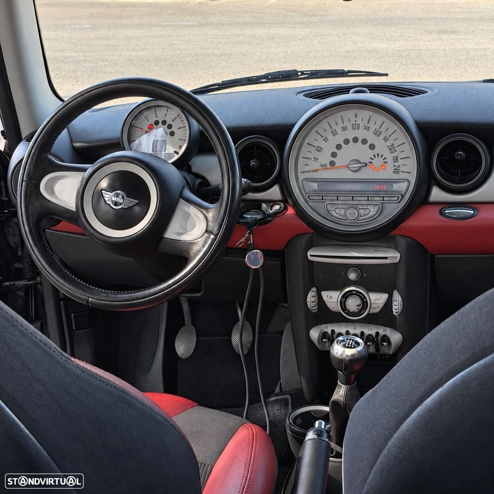 MINI 3 Portas Cooper D - 10