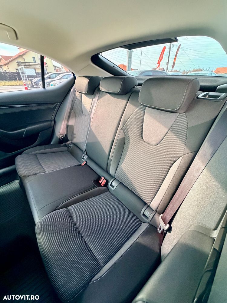 Skoda Octavia 2.0 TDI DSG Ambition - 10