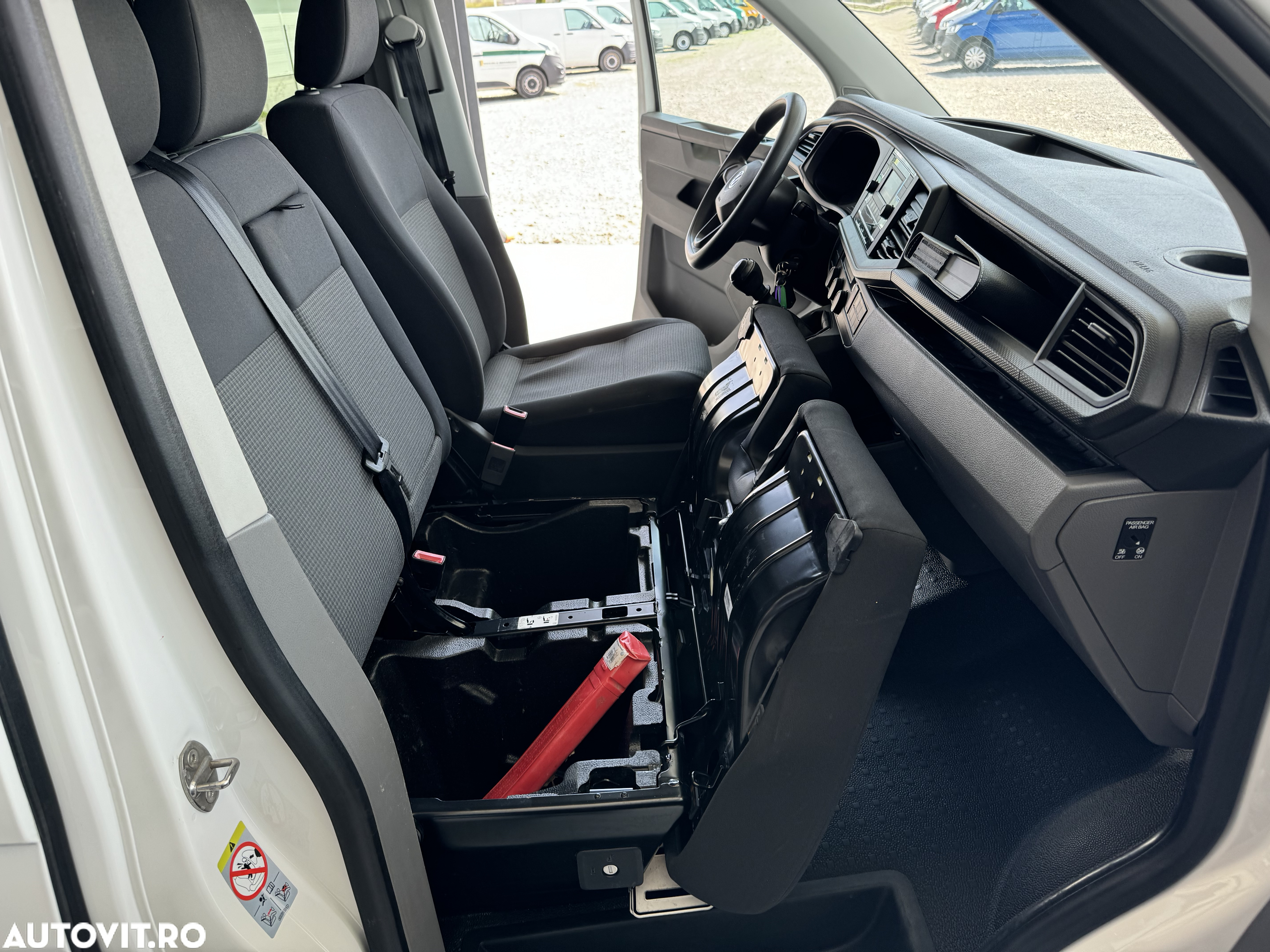 Volkswagen Transporter - 22