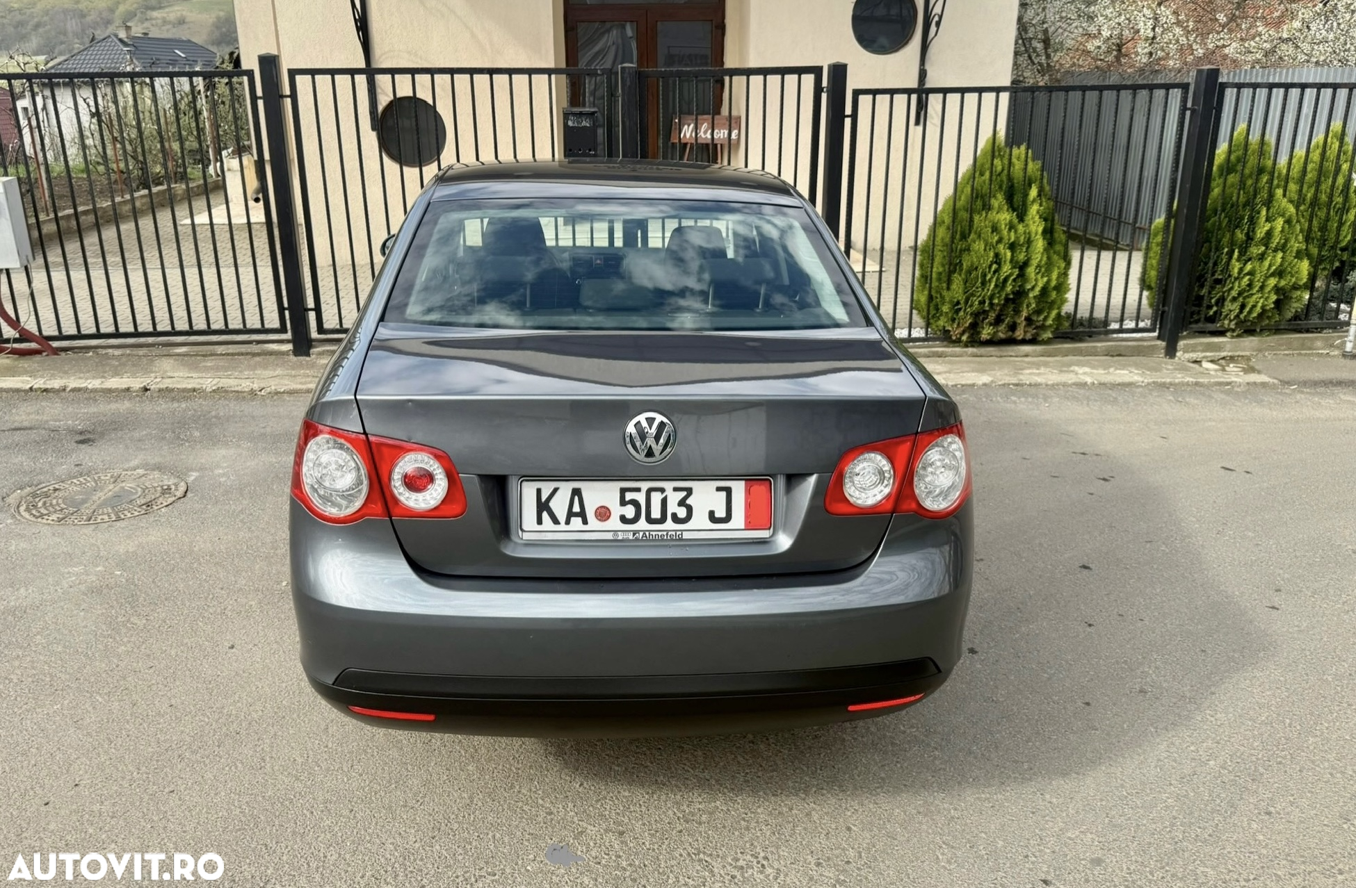 Volkswagen Jetta 1.6 Trendline - 16