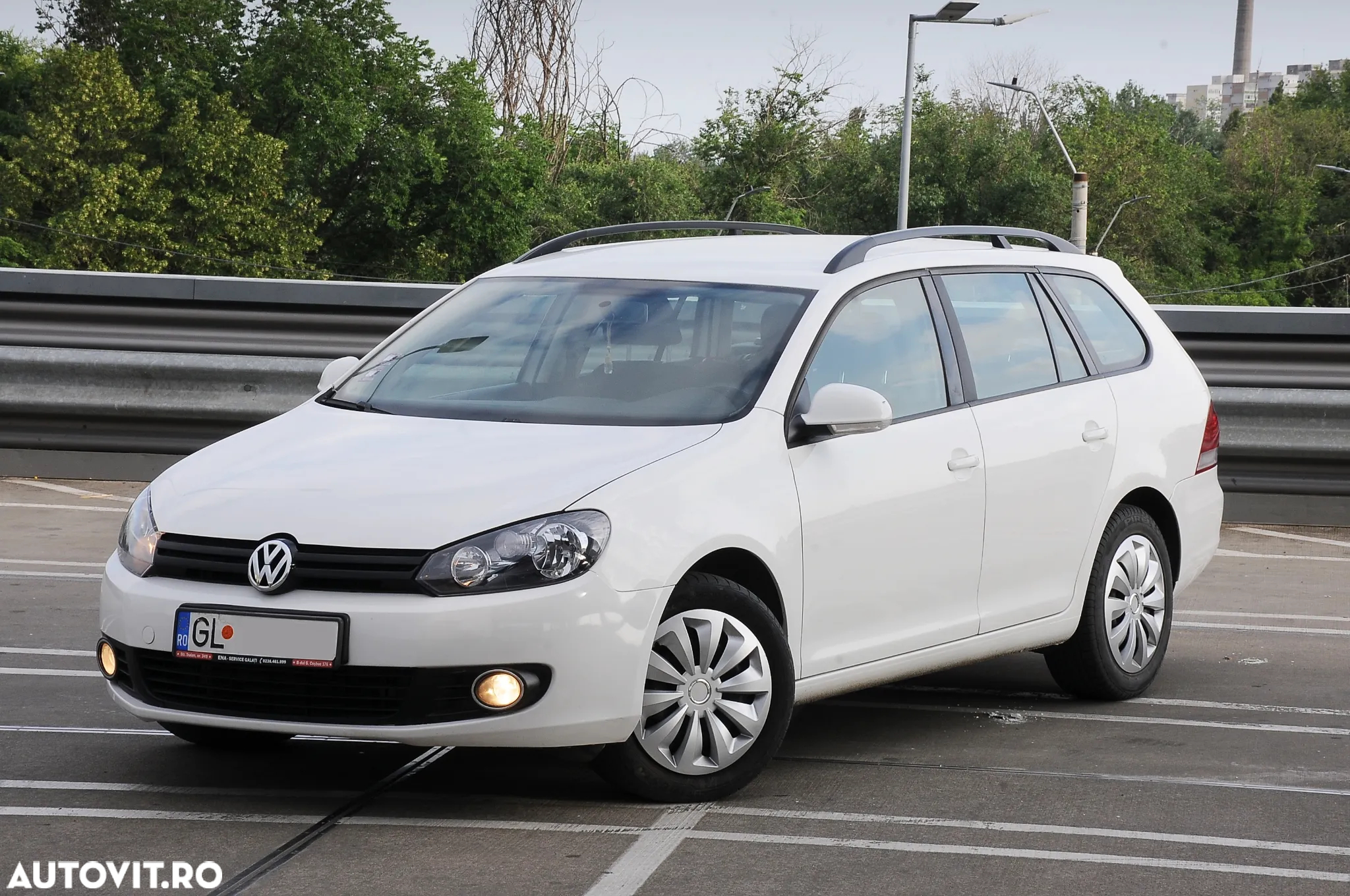 Volkswagen Golf 1.6 TDI DPF BMT Trendline - 12