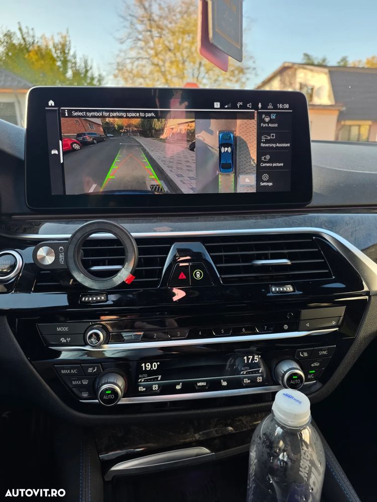 BMW Seria 5 530e Aut. M Sport Edition - 32