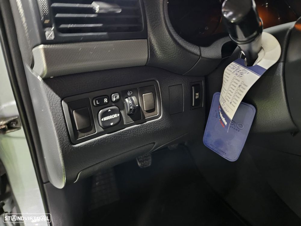 Toyota Avensis - 9
