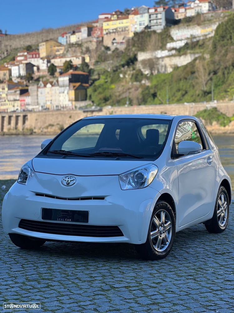 Toyota iQ 1.0 - 4