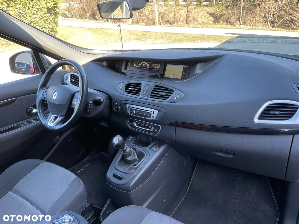 Renault Grand Scenic ENERGY TCe 130 S&S Paris - 28