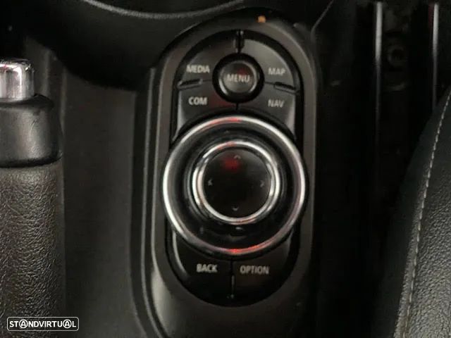 MINI Cabrio Cooper Auto - 16