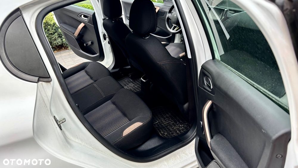 Peugeot 208 1.2 PureTech Active - 13
